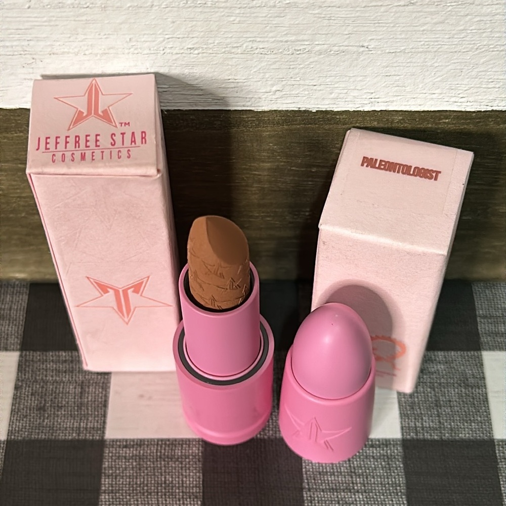 Jeffree Star Paleontologist Velvet Trap Lipstick - Picture 4 of 4